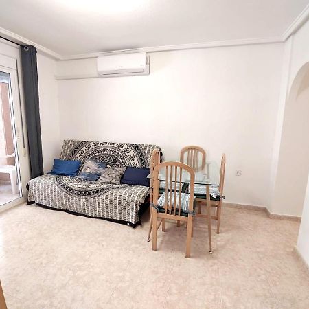 Modern Apartment 3Mins Walk To Playa Del Cura Beach Torrevieja Exterior photo